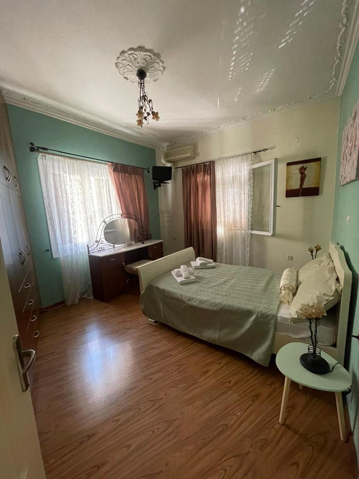 Konstan'Shouse Apartment Mytilene Bagian luar foto